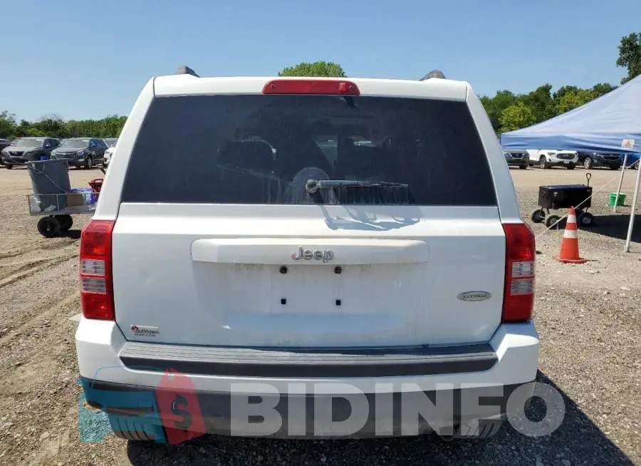 1C4NJPFB3ED826300 Photo# 6