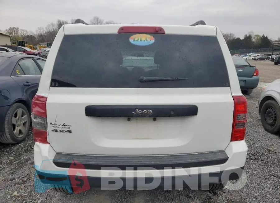 1C4NJRBB6ED659562 Photo# 6