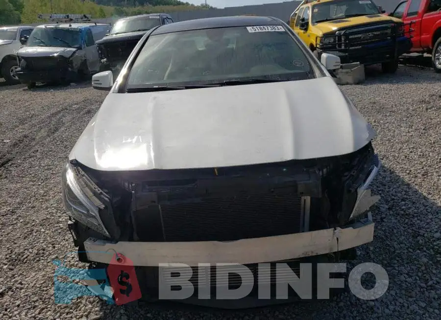 WDDSJ4EB4JN677618 Photo# 5