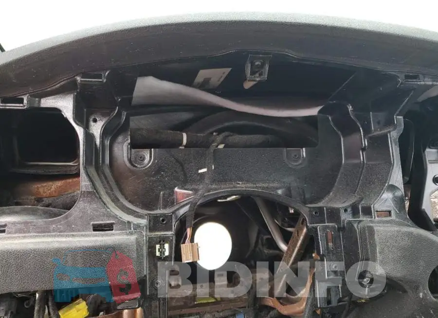 2C3CDXGJ8MH561075 Photo# 9