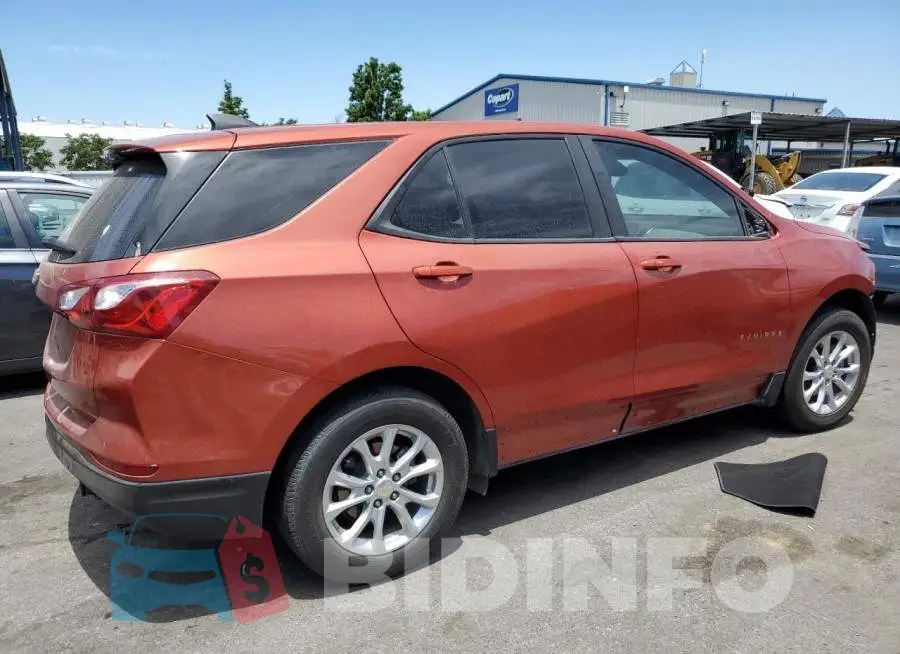 2GNAXHEV7L6115877 Photo# 3