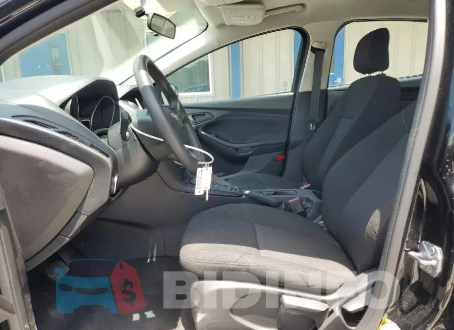 1FADP3E2XJL325477 Photo# 7