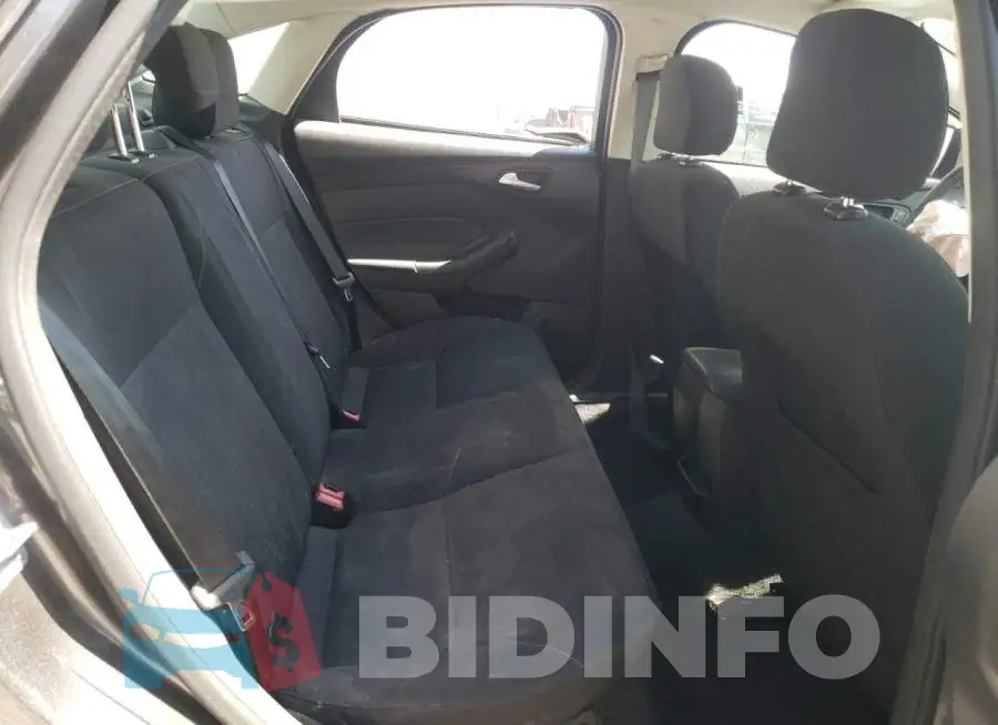 1FADP3F22FL293551 Photo# 10