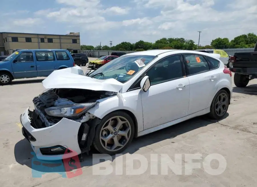 1FADP3L94JL332909 Photo# 1