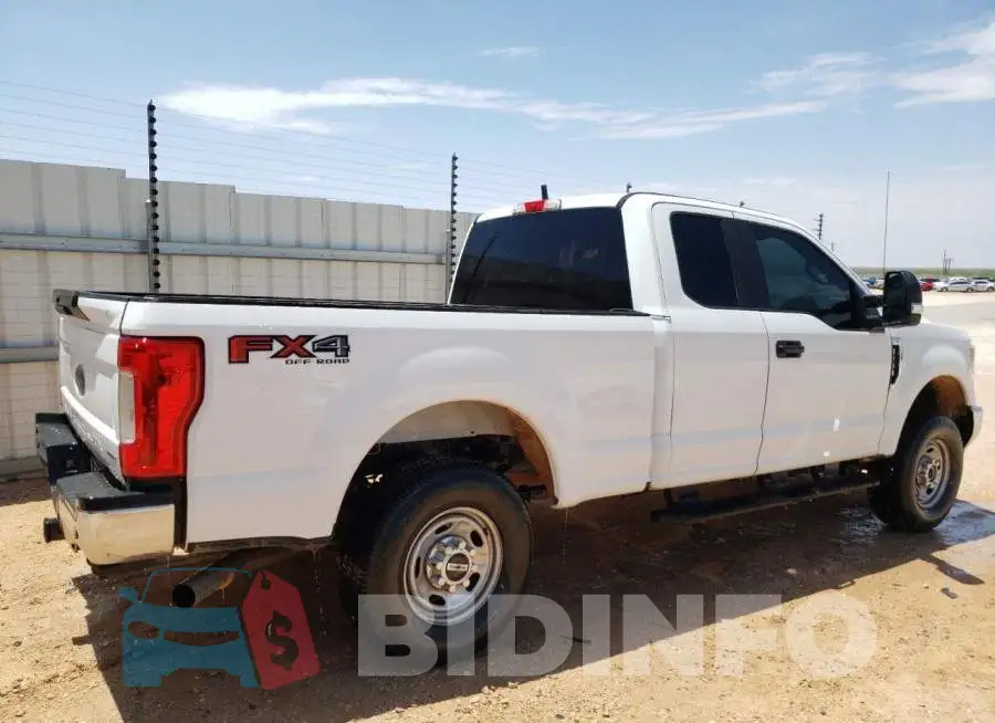 1FT7X2B63KED41339 Photo# 3