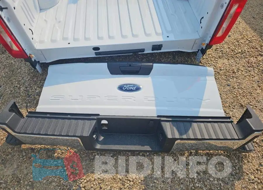 1FT8X3BNXPEC74201 Photo# 6