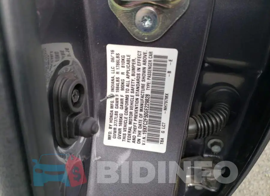 19XFC2F50GE229828 Photo# 12
