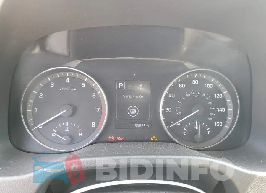 KMHD84LF1HU272526 Photo# 9