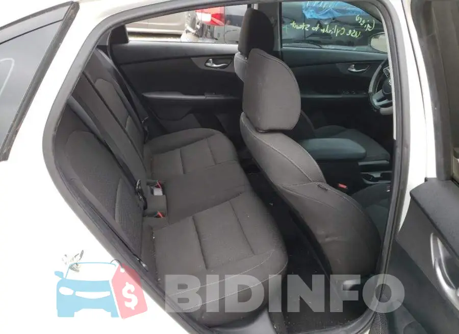 3KPF24AD8KE044755 Photo# 10