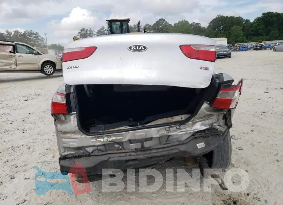 KNADM4A38G6552985 Photo# 6
