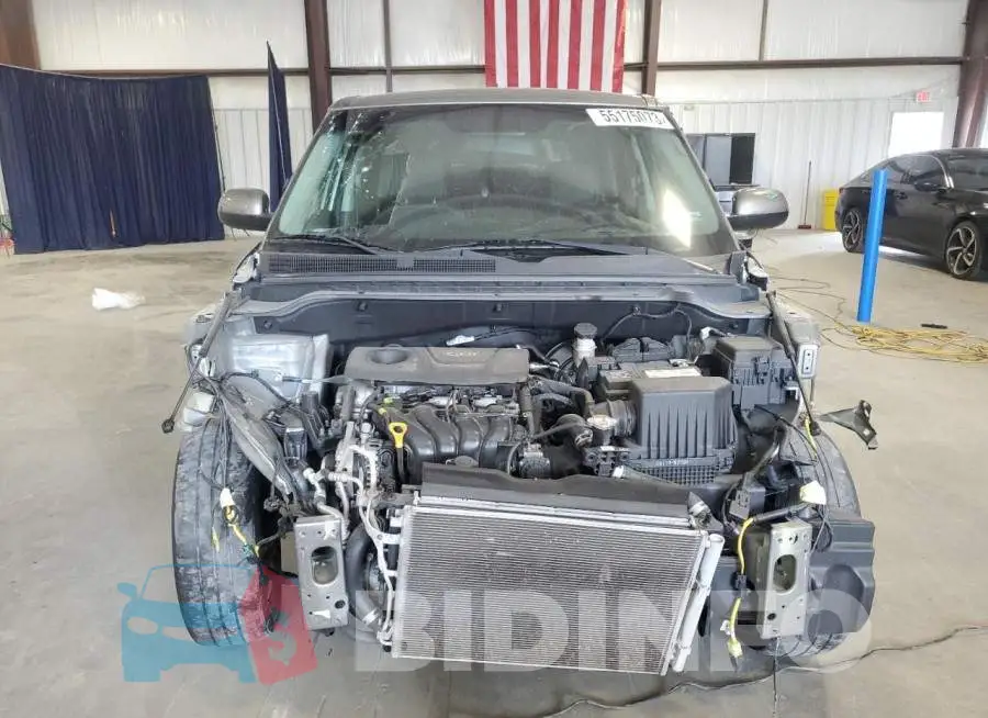 KNDJN2A2XH7498812 Photo# 5