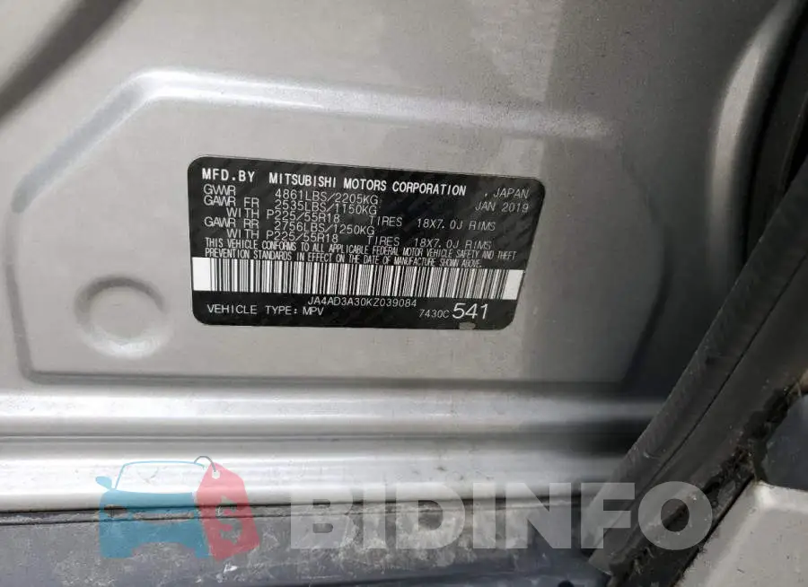 JA4AD3A30KZ039084 Photo# 13