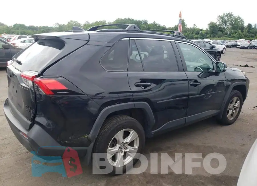 2T3P1RFV7MC158194 Photo# 3
