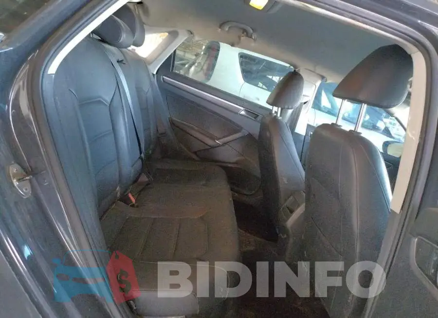 1VWDT7A3XHC030088 Photo# 10