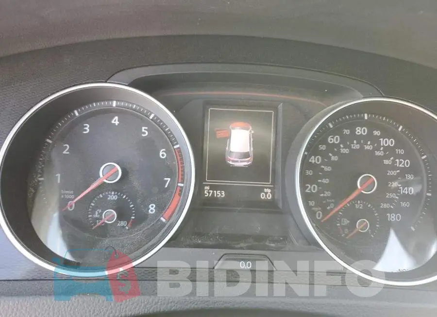 3VW5T7AUXFM016569 Photo# 9