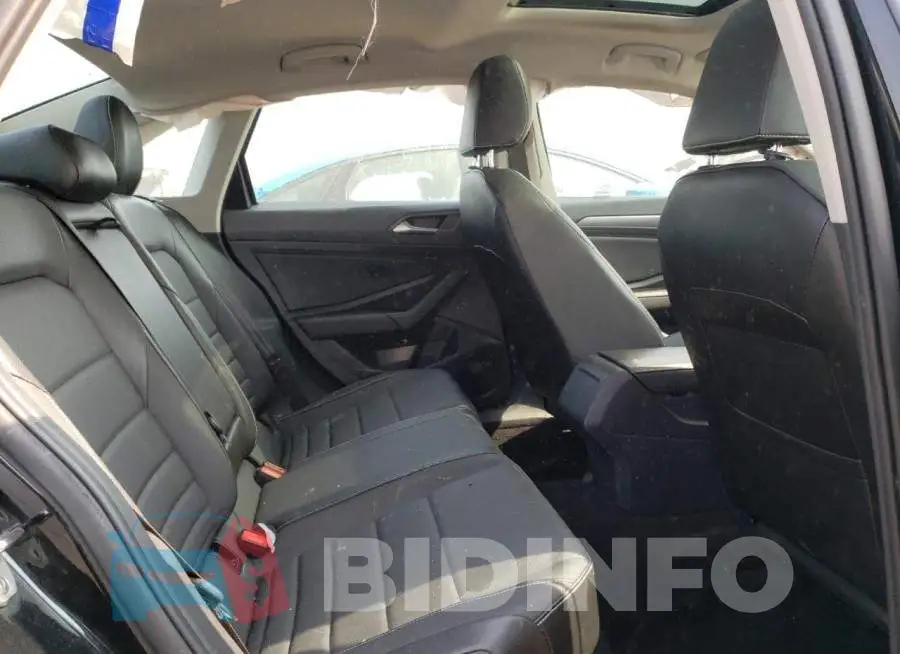 3VW7M7BU0NM024280 Photo# 10