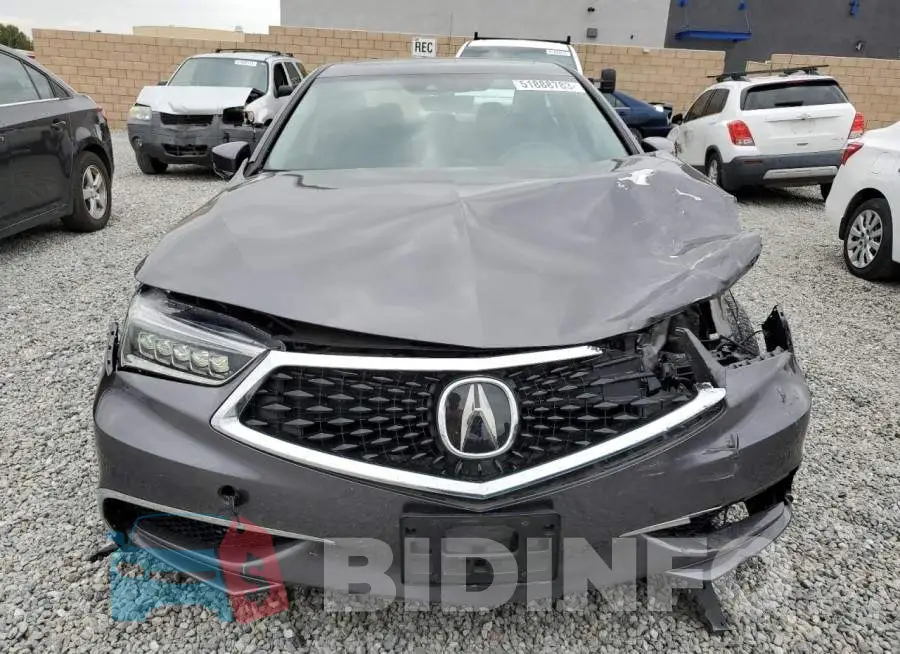 19UUB2F34KA004043 Photo# 5
