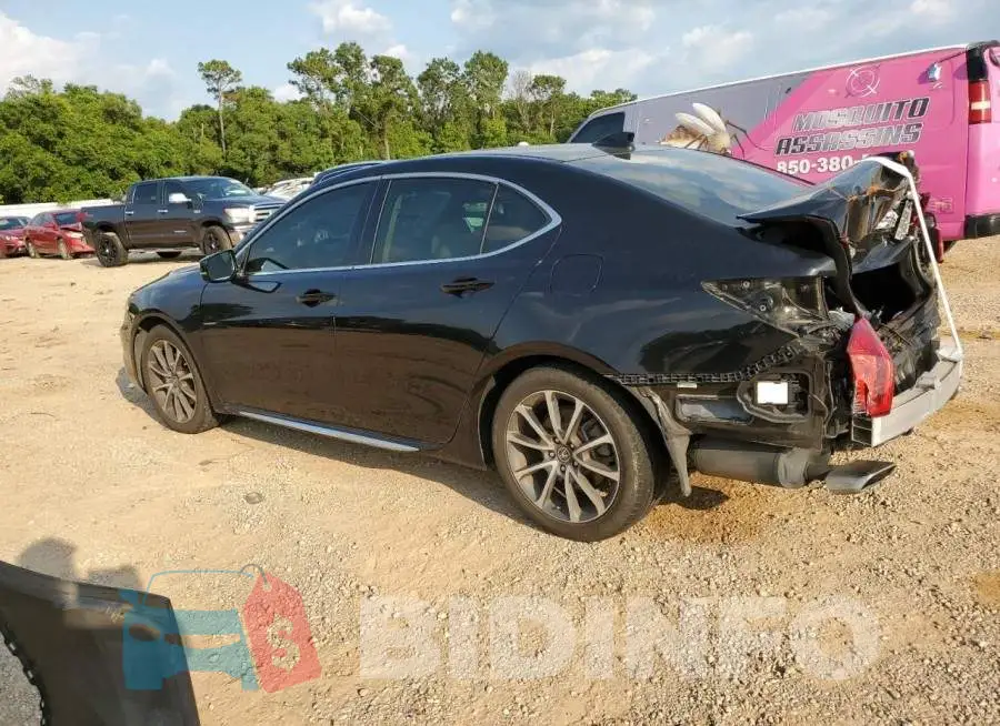 19UUB2F53JA009296 Photo# 2