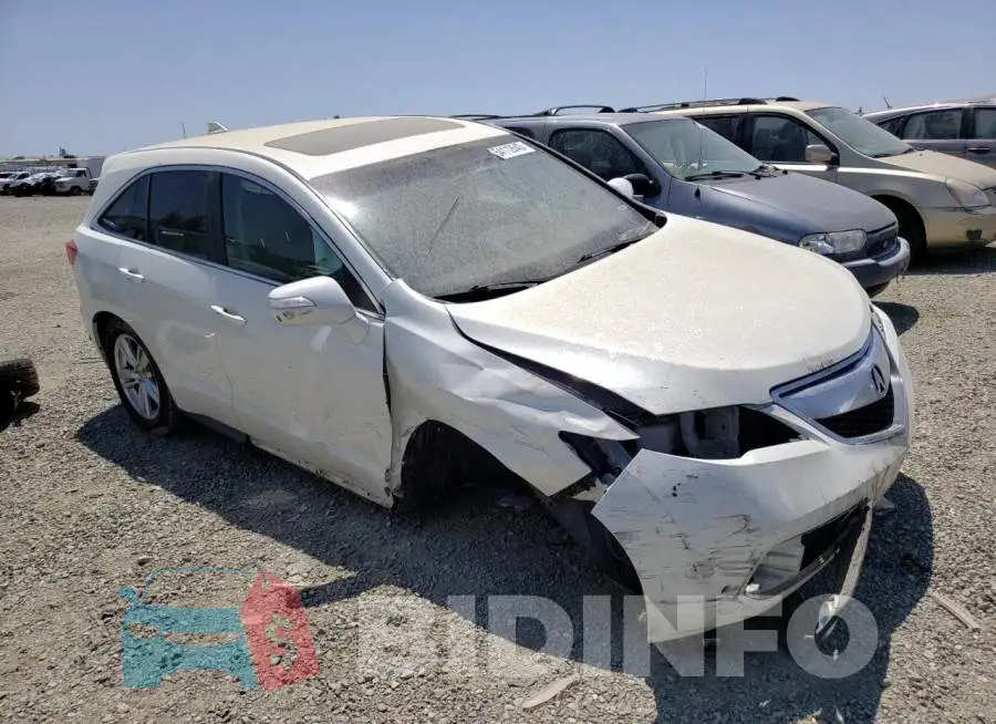 5J8TB4H55FL026827 Photo# 4