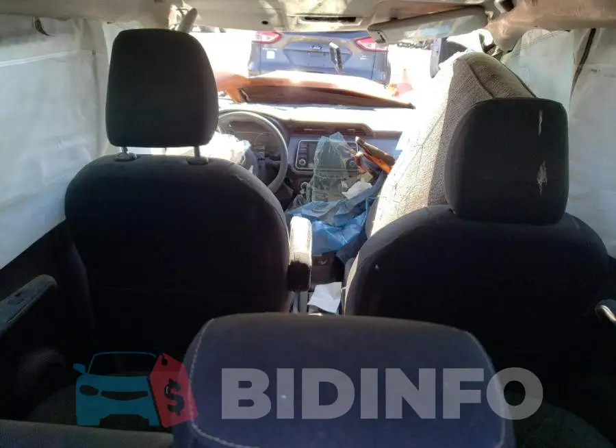 3N1CP5CU4JL514722 Photo# 8