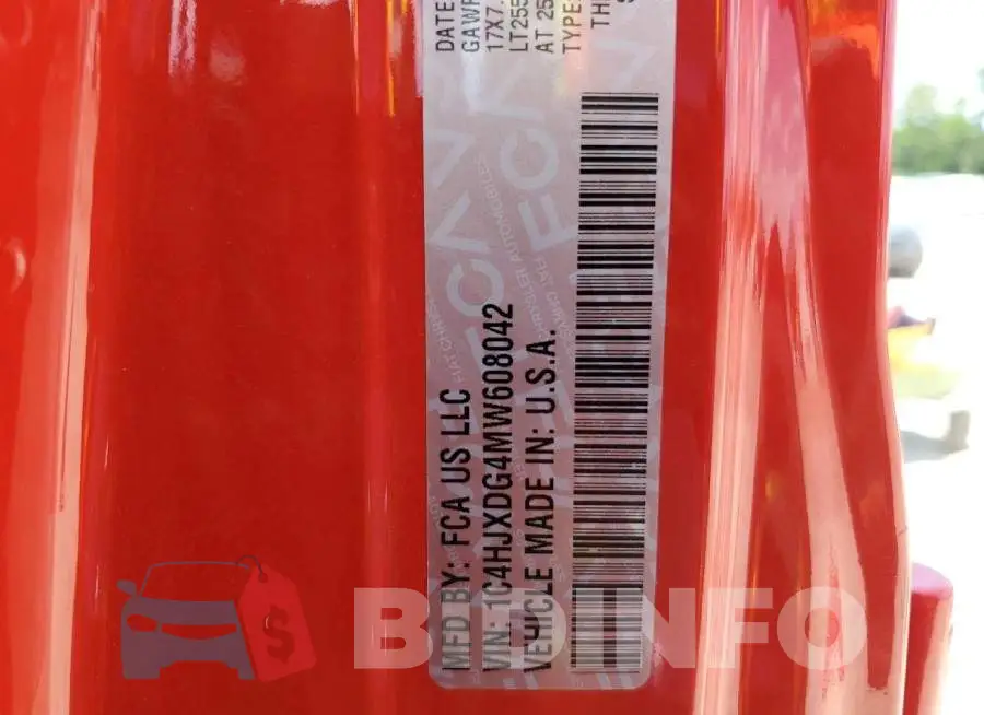 1C4HJXDG4MW608042 Photo# 14