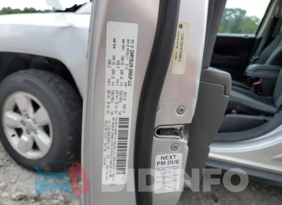 1C4NJCBA3ED545815 Photo# 13