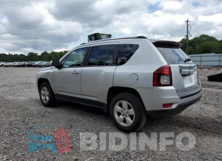 1C4NJCBA3ED545815 Photo# 2