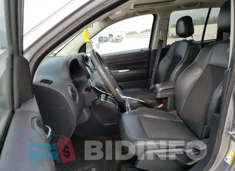 1C4NJDEB9FD324182 Photo# 7