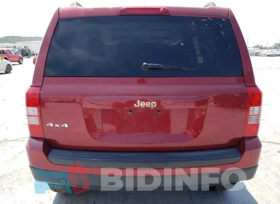 1C4NJRBBXED863992 Photo# 6