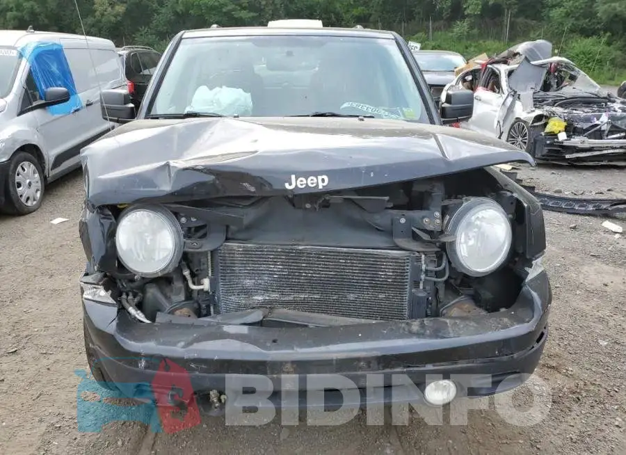 1C4NJRFB3ED792645 Photo# 5