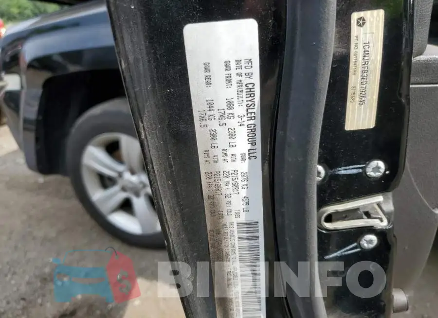 1C4NJRFB3ED792645 Photo# 13
