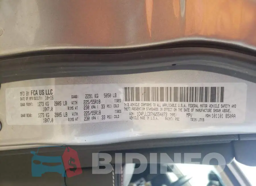 1C4PJLCB7HW554073 Photo# 13