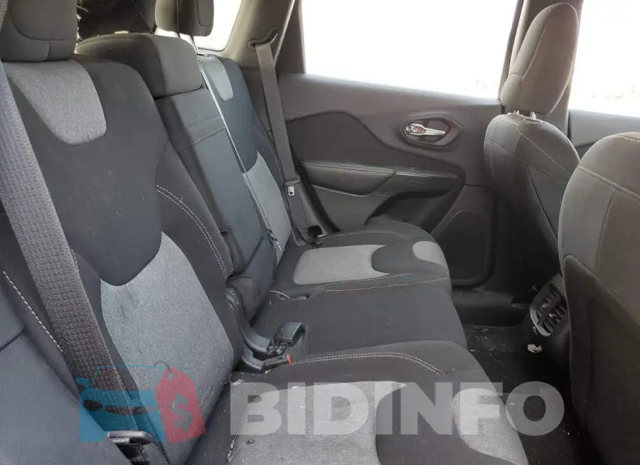 1C4PJMAB7GW240544 Photo# 11