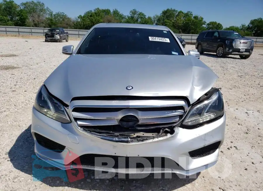 WDDHF5KB3FB117815 Photo# 5