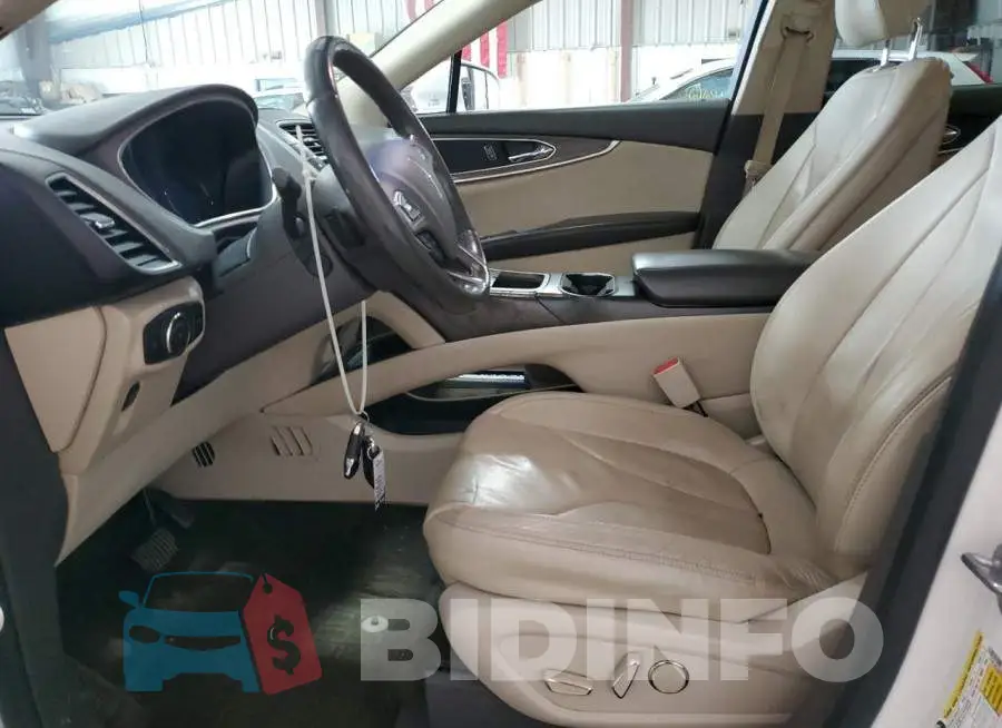 2LMTJ8LR8GBL74545 Photo# 7
