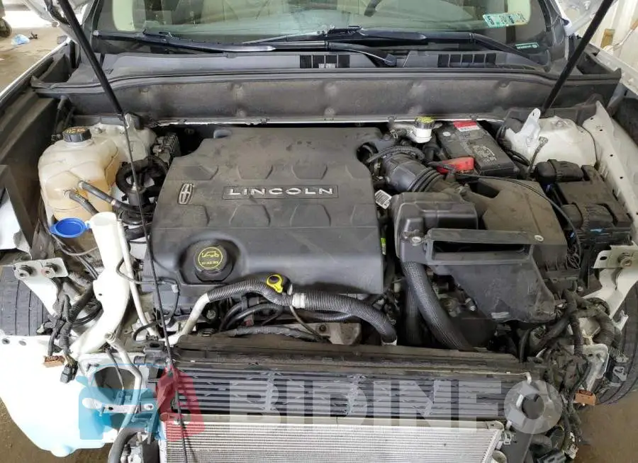 2LMTJ8LR8GBL74545 Photo# 12
