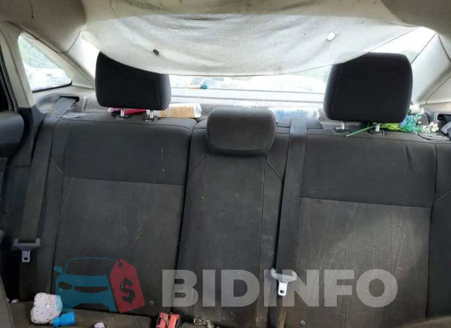 1FADP3E2XHL203812 Photo# 10