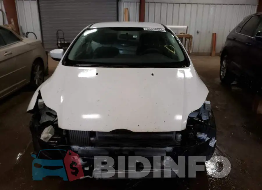 1FADP3FE5JL300561 Photo# 5