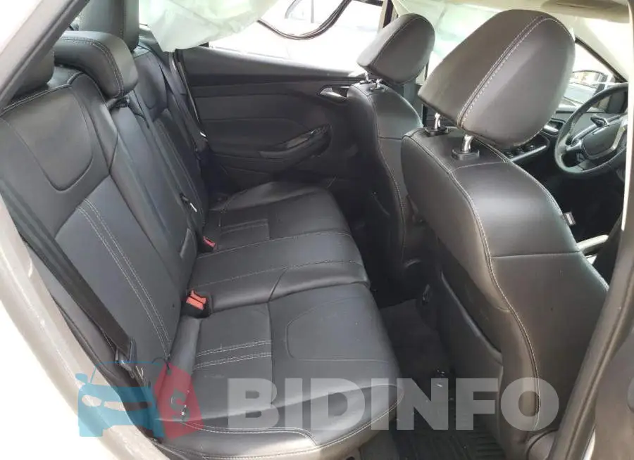 1FADP3J26EL231933 Photo# 10