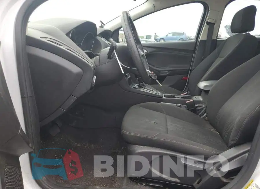1FADP3K22FL335688 Photo# 7