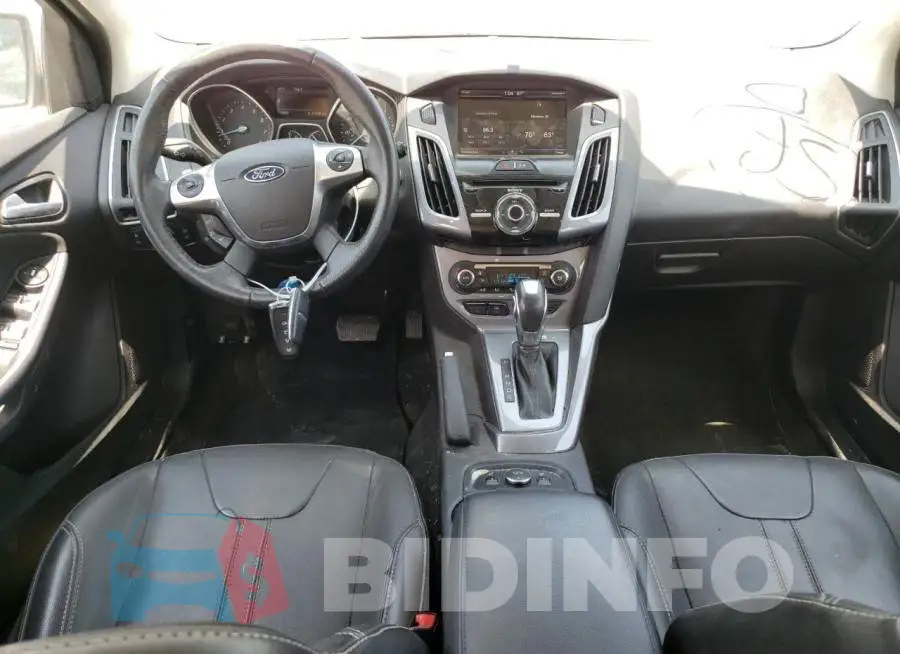 1FADP3N22EL246150 Photo# 8