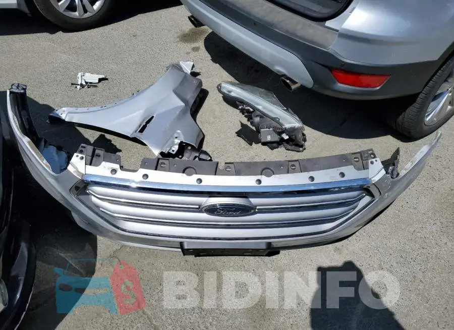 1FMCU0J90HUF11187 Photo# 13