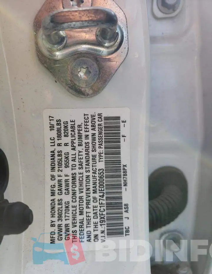 19XFC1F74JE000653 Photo# 13