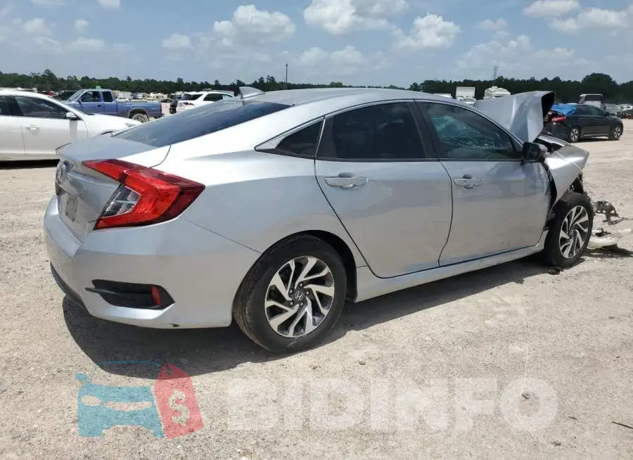 19XFC2F82HE037547 Photo# 3