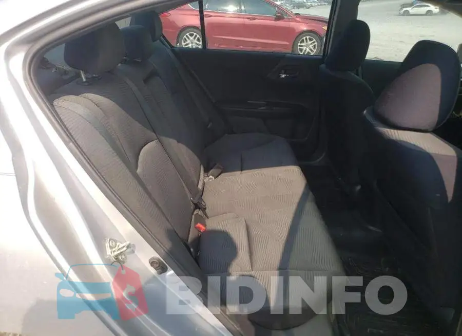 1HGCR2F38FA159322 Photo# 10