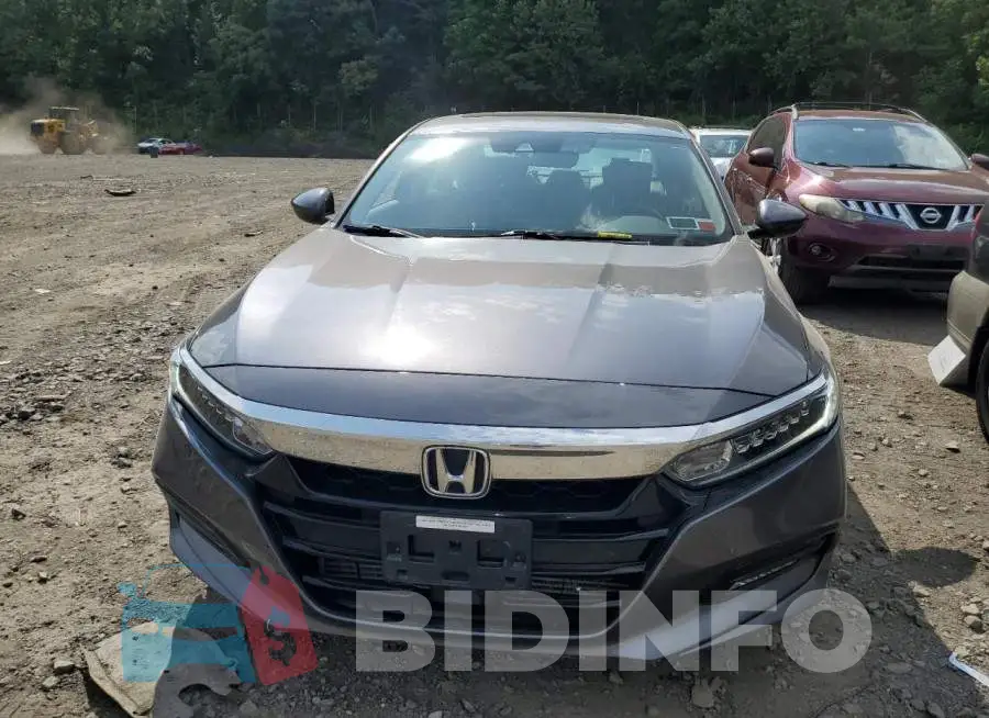 1HGCV1F55JA016117 Photo# 5