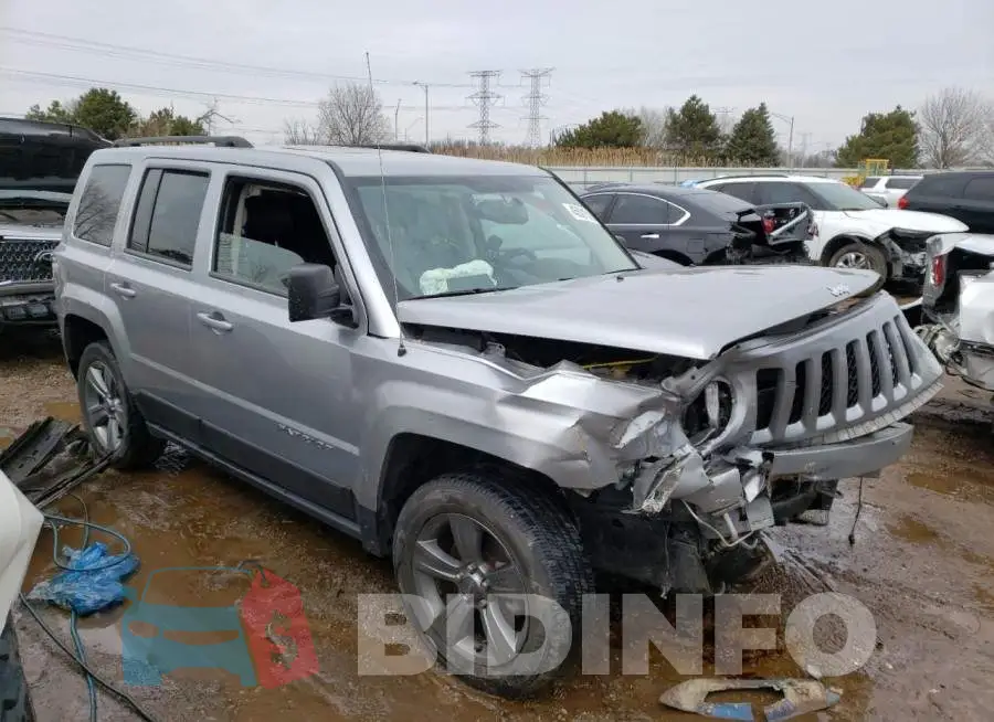 1C4NJRFB9FD218164 Photo# 4