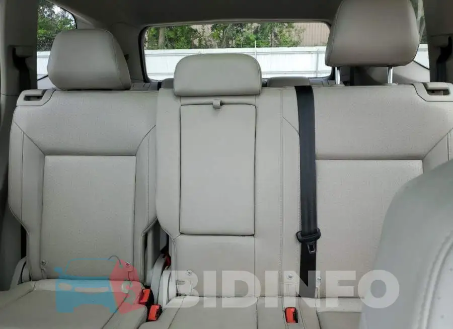 1V2MR2CA5JC550154 Photo# 10