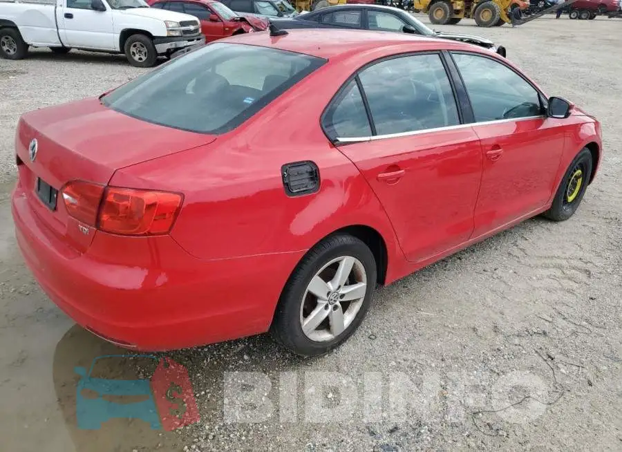 3VW3L7AJ9EM368523 Photo# 3