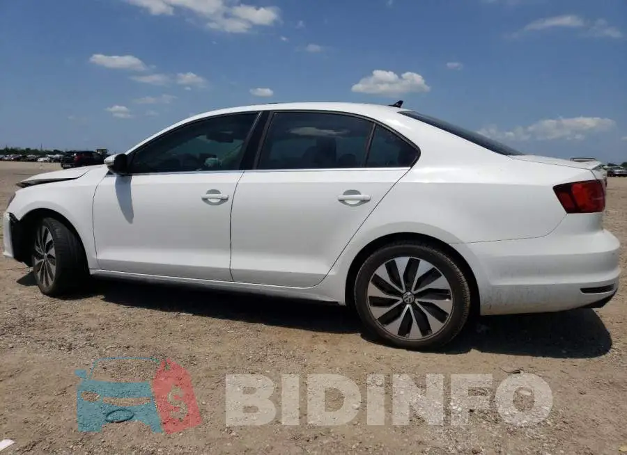 3VW637AJ7GM340865 Photo# 2